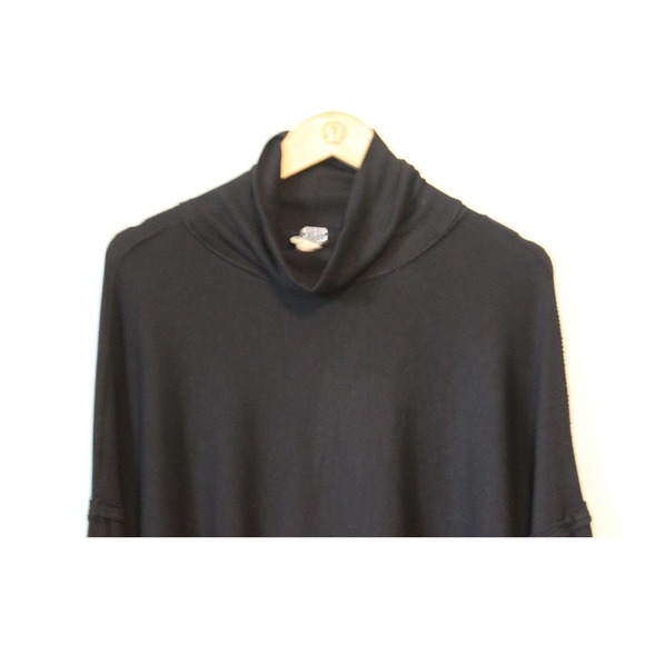 We The Free People Alameda Dolman Sleeve Turtleneck Top Black Medium H12840 - Picture 4 of 16